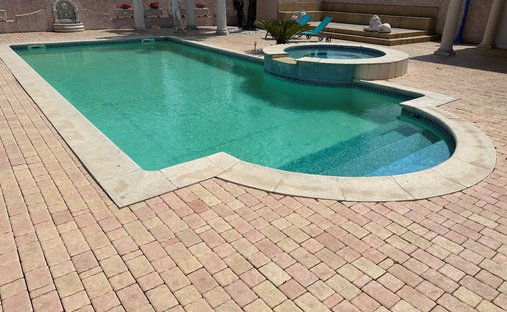 Villa a Cooperativa, Agde, Francia 1