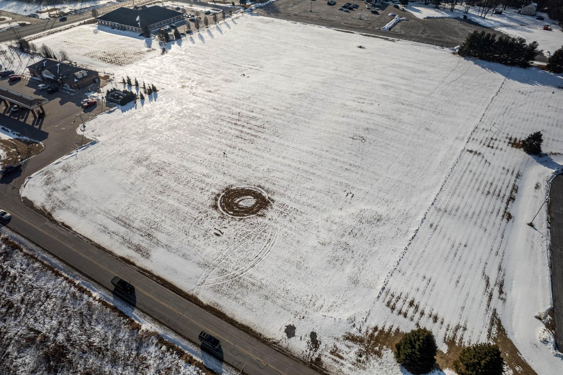 Land in Crown Point, Indiana, United States 4 - 17062612