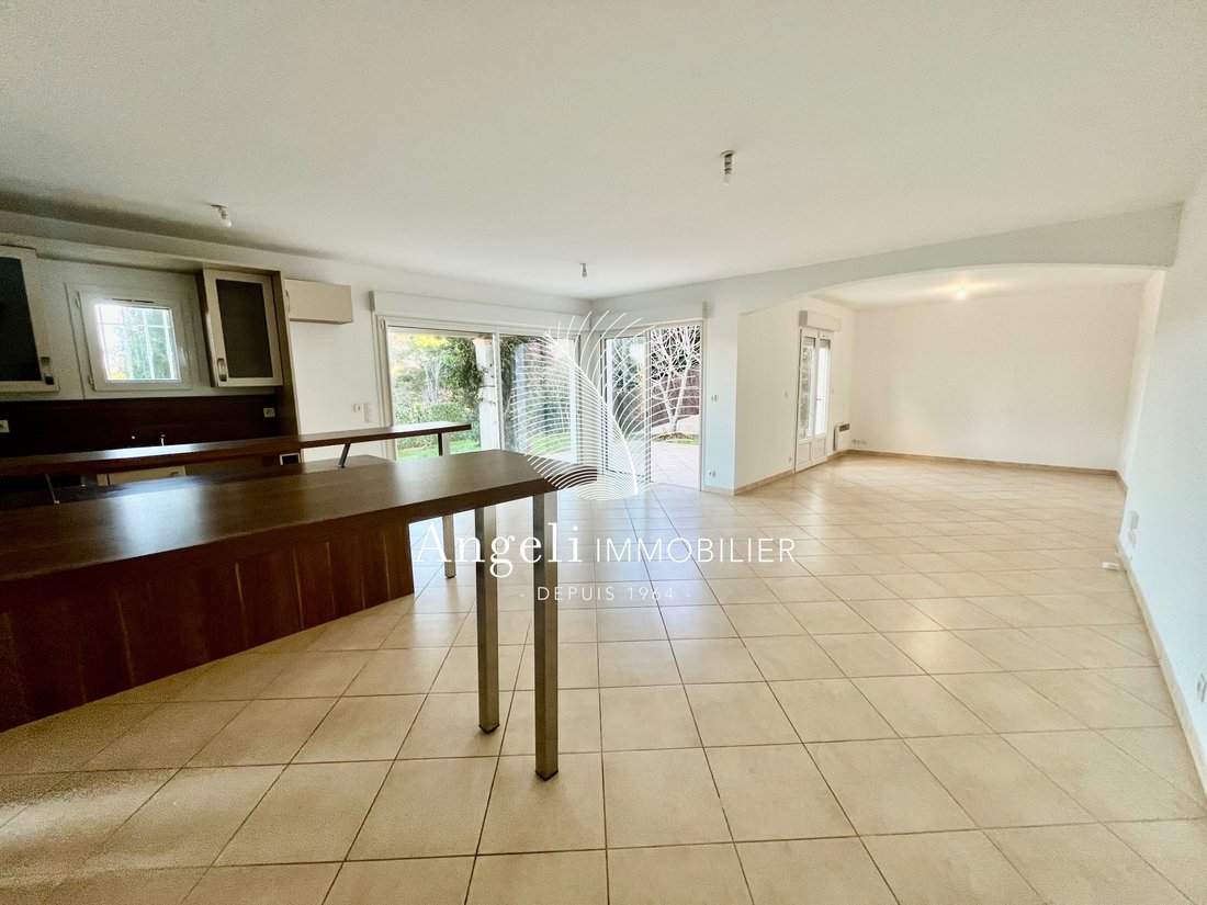 House in Frejus, Provence-Alpes-Côte d'Azur, France 2 - 17143023