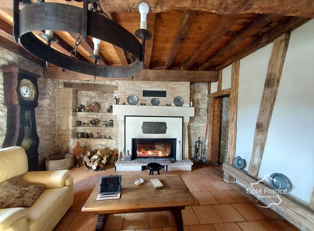Estate in Aillas, Nouvelle-Aquitaine, France 4 - 17140438