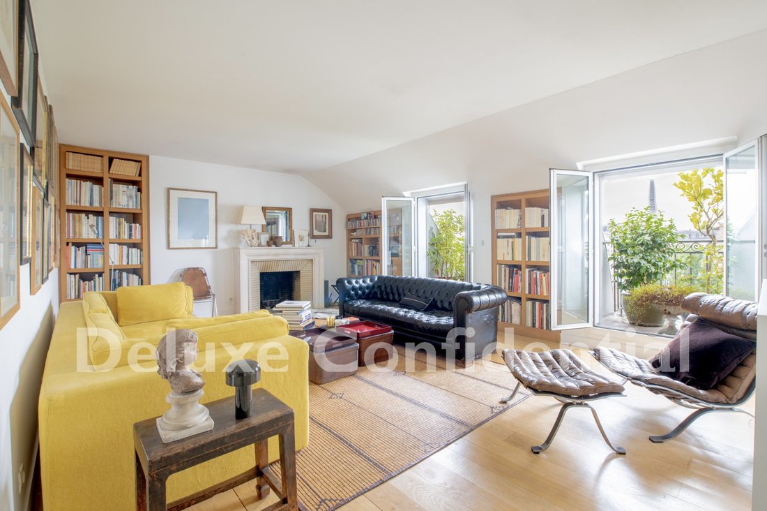 Apartment in Grange Aux Belles-Terrage, Paris 10e Arrondissement, Paris 1 - 17140183