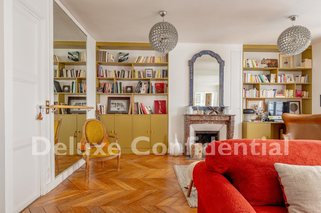 Apartment in Grange Aux Belles-Terrage, Paris 10e Arrondissement, Paris 3 - 17140324
