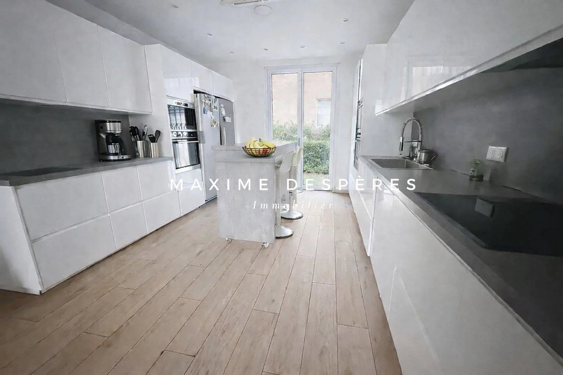 Apartment in Ile de la Jatte - Parc d'Orléans, Neuilly-sur-Seine, France 4 - 17140244
