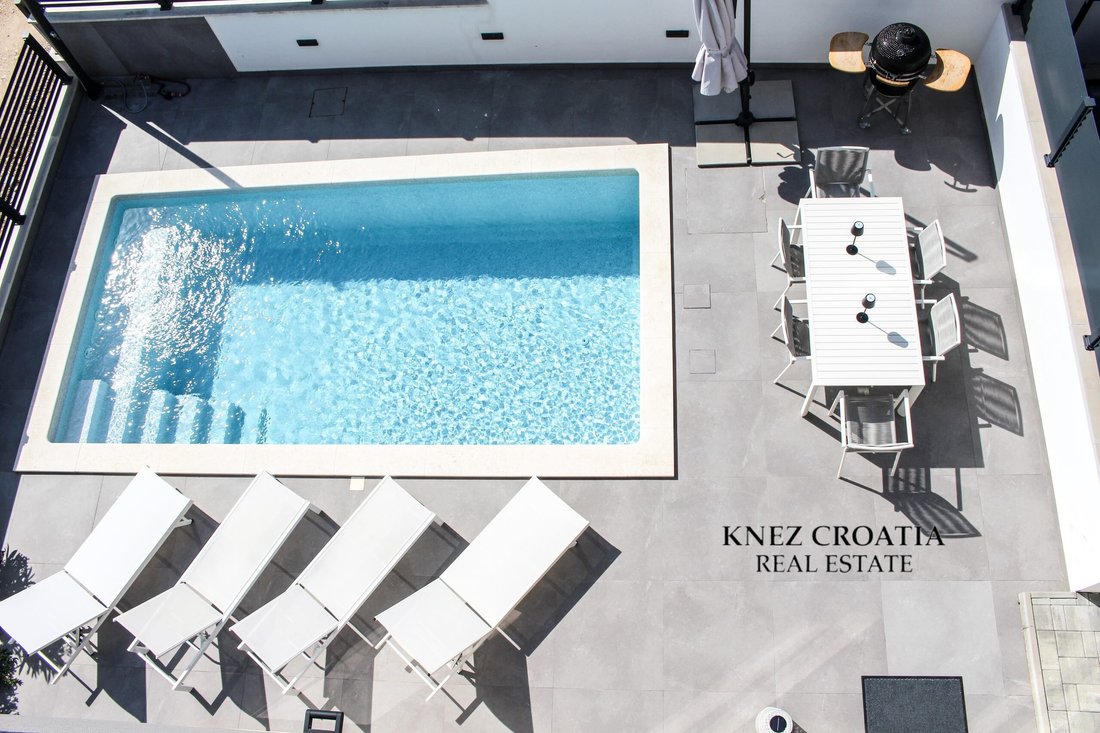 Casa en Jezerane, Condado de Lika-Senj, Croacia 4 - 17143143