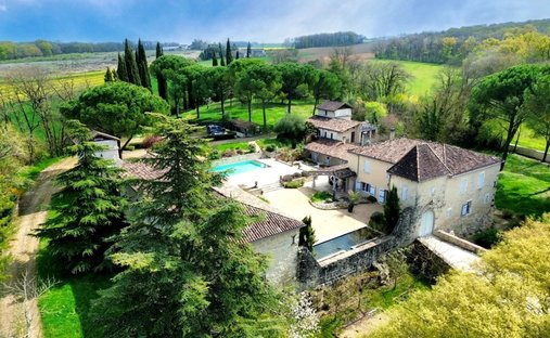 House in Gontaud-de-Nogaret, Nouvelle-Aquitaine, France 1