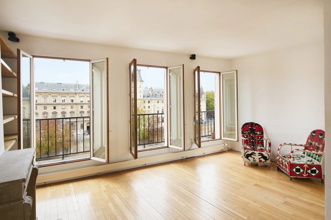 Apartment in Monnaie, Paris 6e Arrondissement, Paris 3 - 17140364