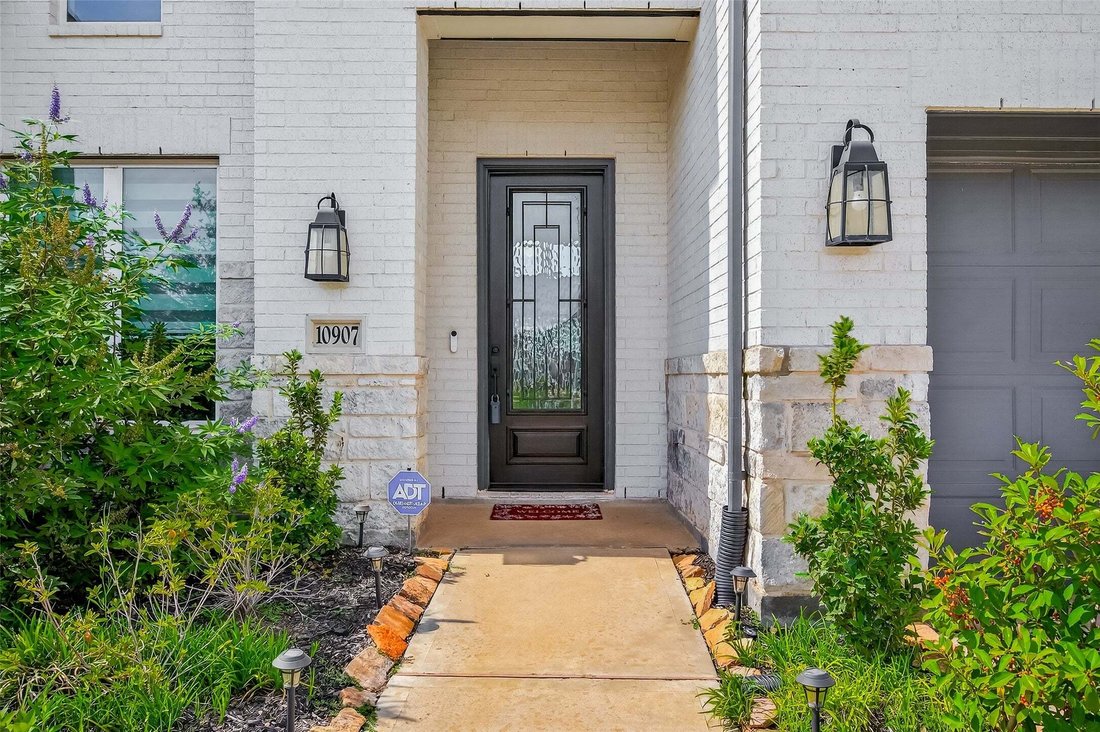 House in Missouri City, Texas, United States 2 - 17141378