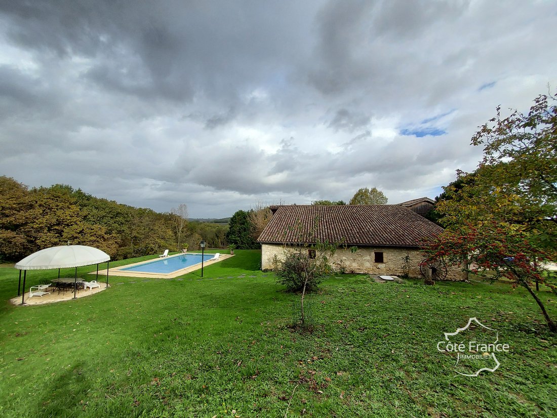 Estate in Aillas, Nouvelle-Aquitaine, France 1 - 17140438
