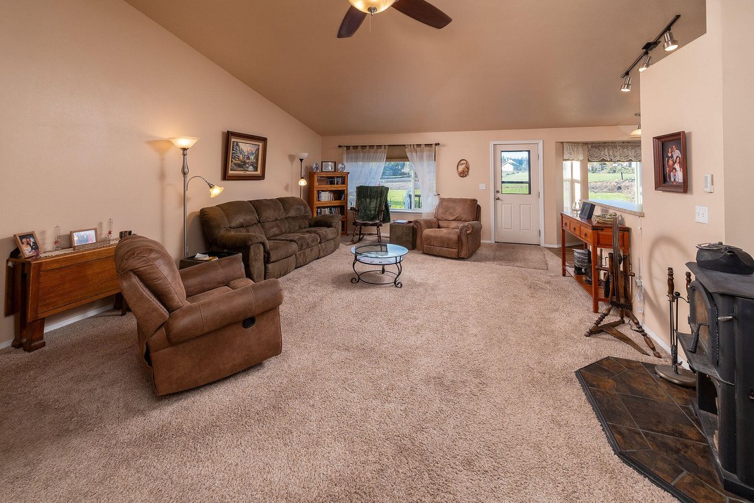House in Prineville, Oregon, United States 5 - 17142328