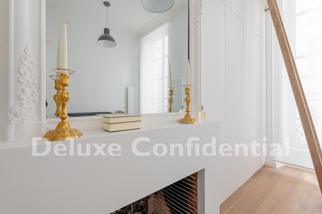 Apartment in Grange Aux Belles-Terrage, Paris 10e Arrondissement, Paris 4 - 17140405