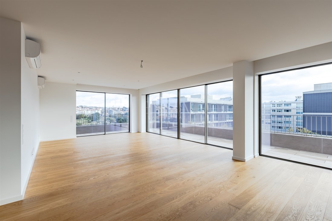 Apartment in Matosinhos e Leca da Palmeira, Porto District, Portugal 2 - 16906228