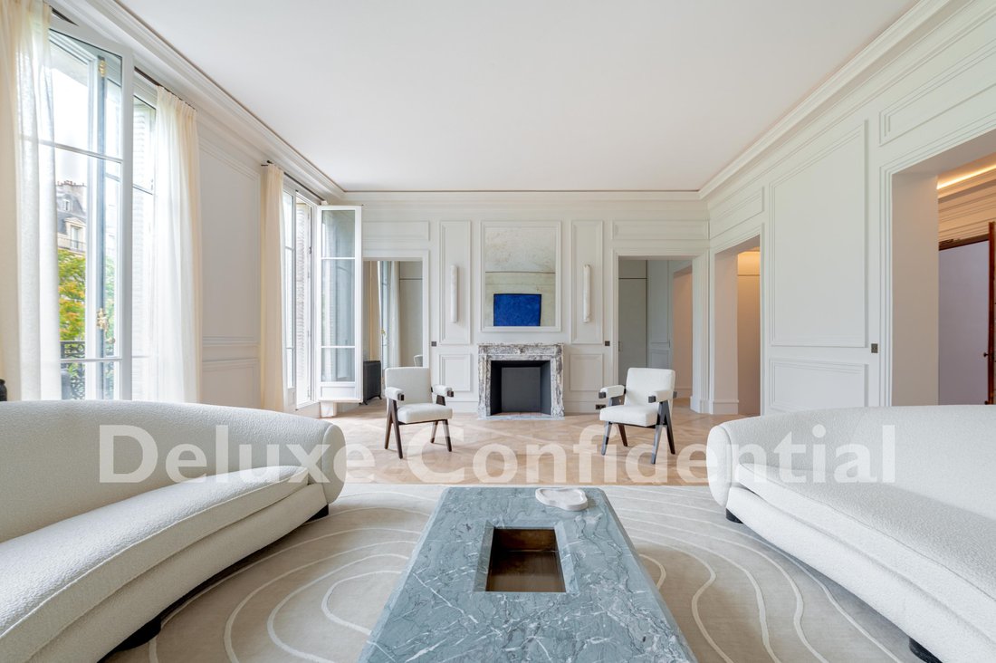 Apartment in Grange Aux Belles-Terrage, Paris 10e Arrondissement, Paris 4 - 17140219