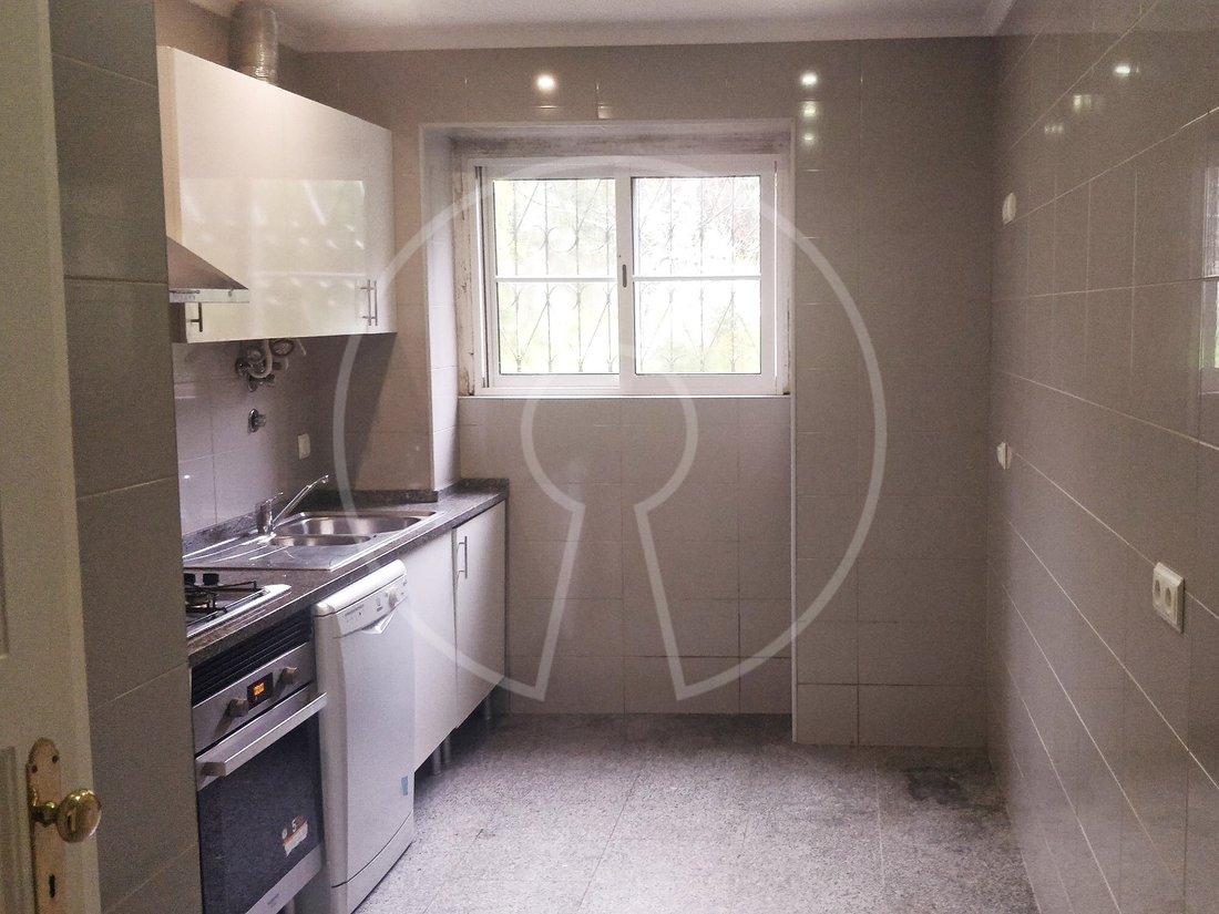 Apartment in Alvalade, Lisbon, Portugal 5 - 17143037