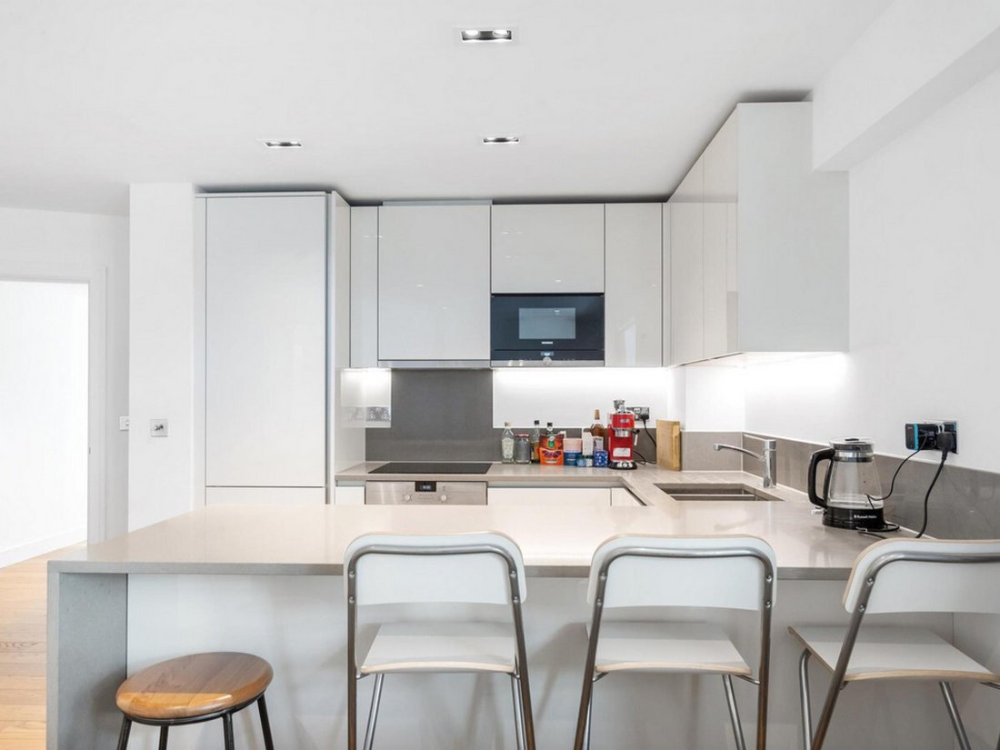 Apartment in Ealing (London Borough of Ealing), Ealing, England 4 - 17143178