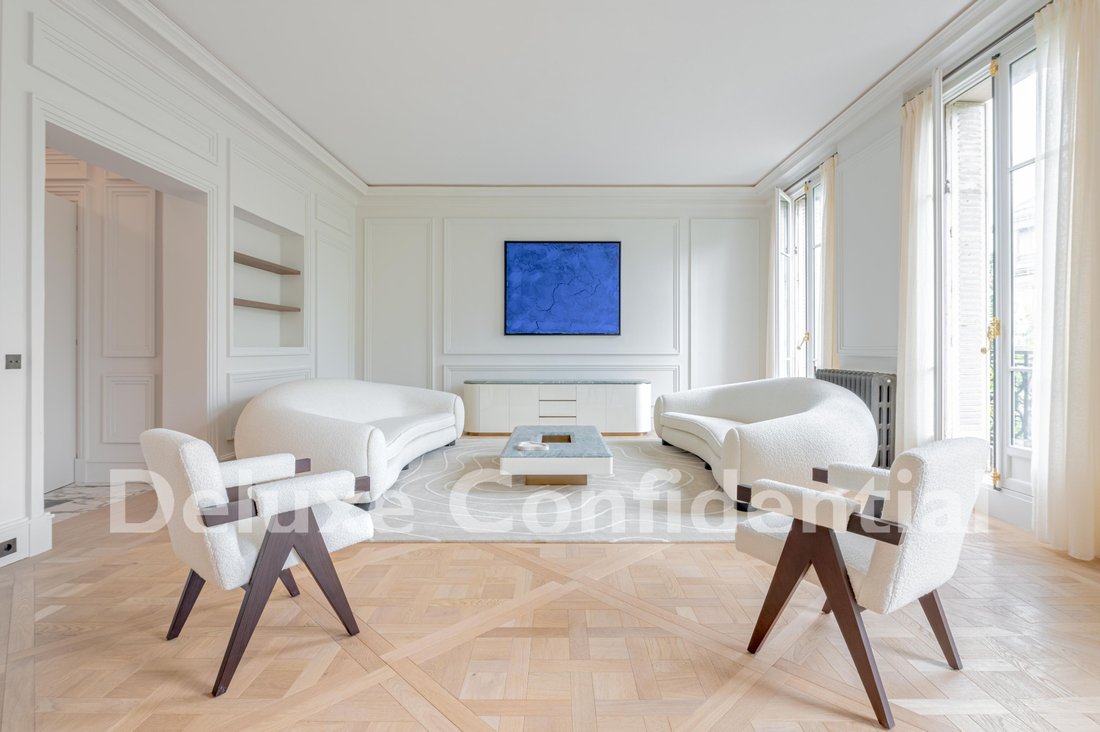 Apartment in Grange Aux Belles-Terrage, Paris 10e Arrondissement, Paris 3 - 17140219