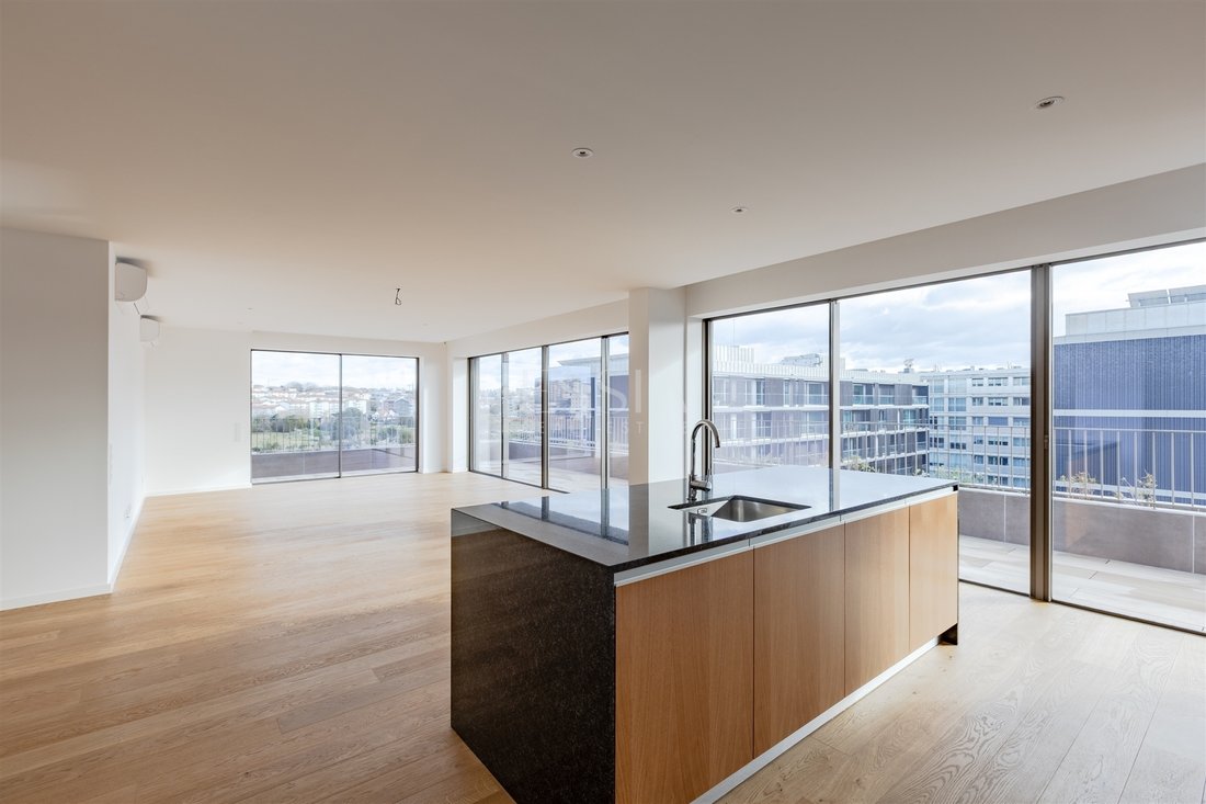 Apartment in Matosinhos e Leca da Palmeira, Porto District, Portugal 3 - 16906228