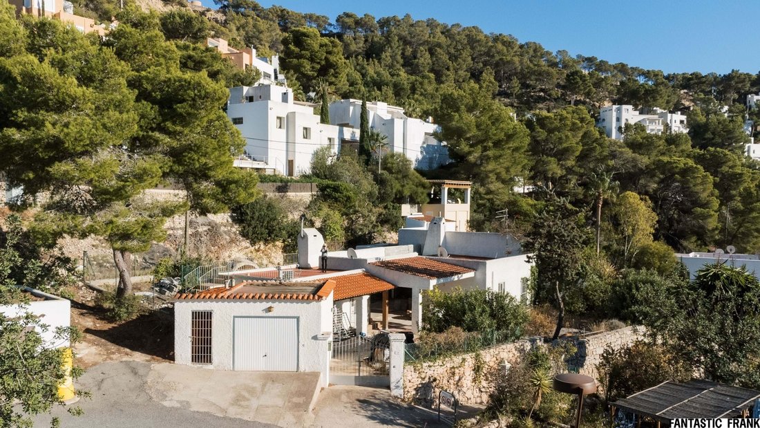 Villa in Santa Eularia des Riu, Balearic Islands, Spain 3 - 14197497