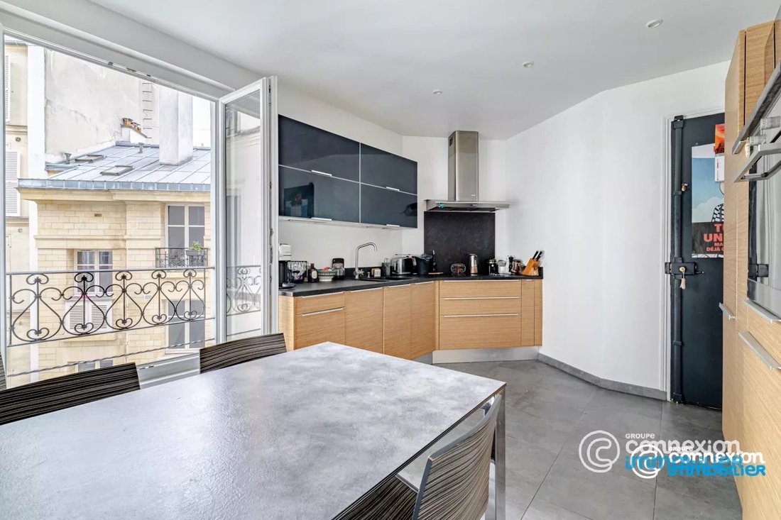 Apartment in Lorette-Martyrs, Paris 9e Arrondissement, Paris 4 - 17140901