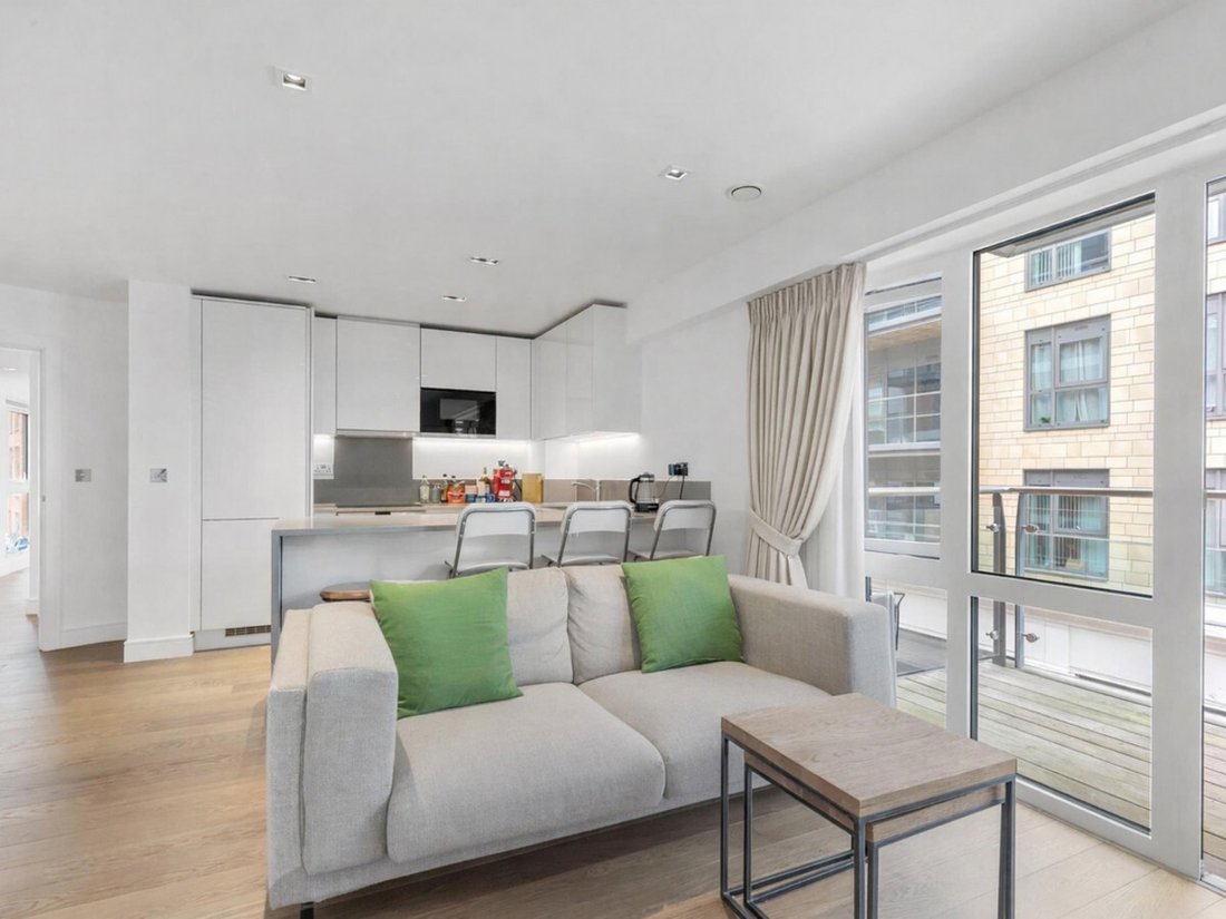 Apartment in Ealing (London Borough of Ealing), Ealing, England 3 - 17143178