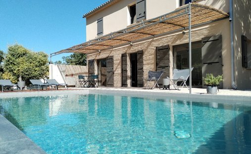 Maison à Venasque, Provence-Alpes-Côte d'Azur, France 1