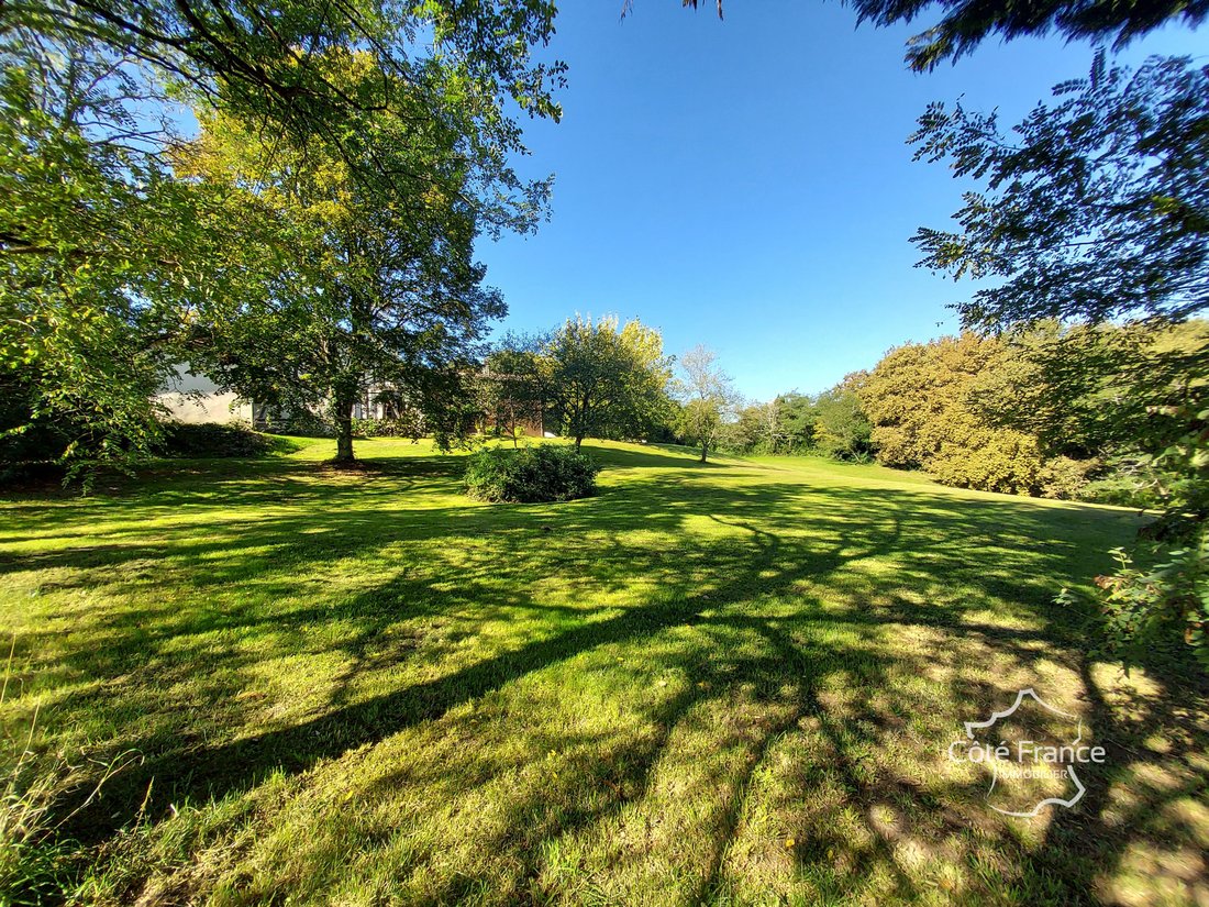 Estate in Aillas, Nouvelle-Aquitaine, France 3 - 17140438