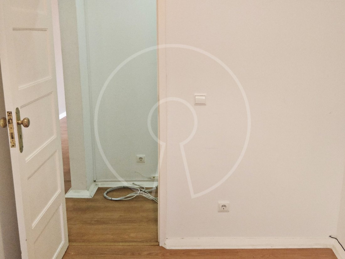 Apartment in Alvalade, Lisbon, Portugal 4 - 17143037
