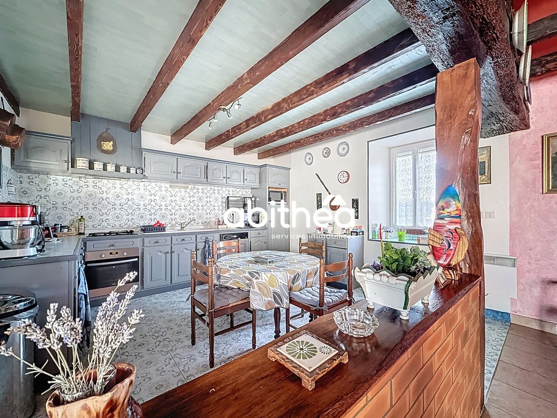 Estate in Villefagnan, Nouvelle-Aquitaine, France 4 - 17140150