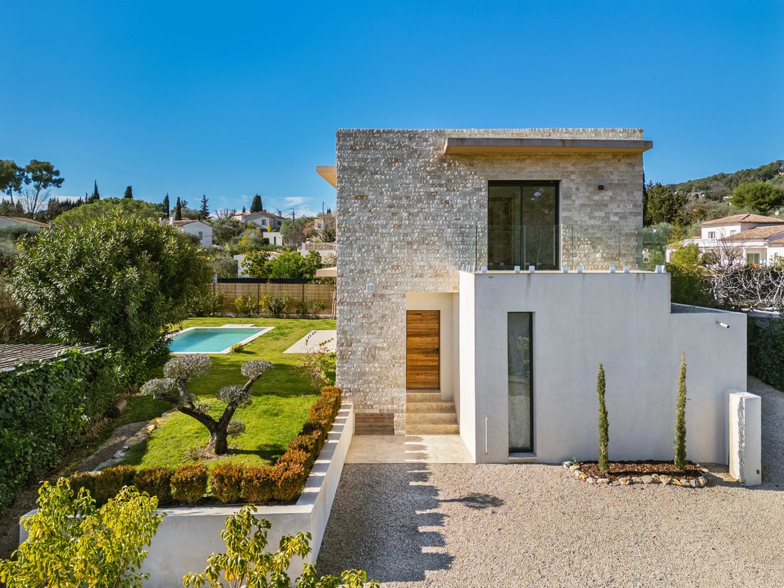 Villa in Mougins, Provence-Alpes-Côte d'Azur, France 2 - 17062239