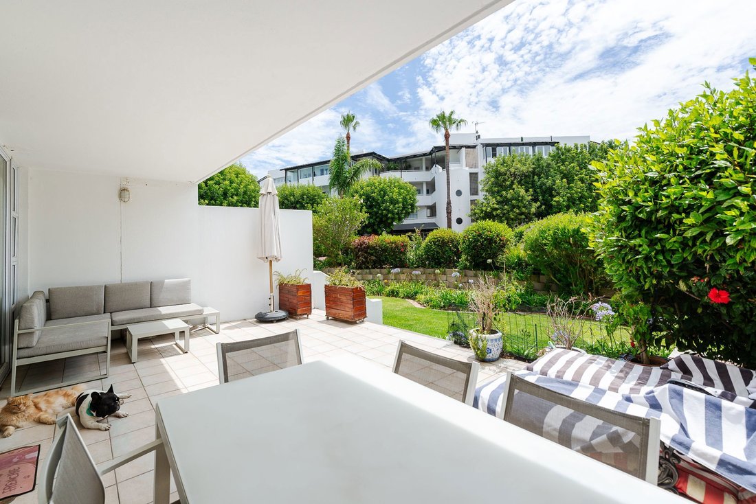 Apartment in Mouille Point, Atlantic Seaboard, Cape Town 1 - 17070735