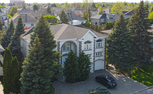 Maison à Kirkland, Québec, Canada 1