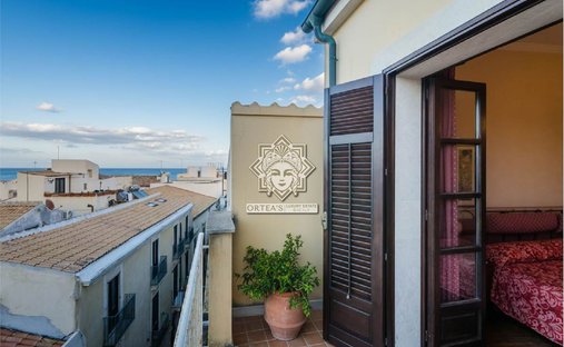 Apartment in Ortigia, Sicily, Italy 1