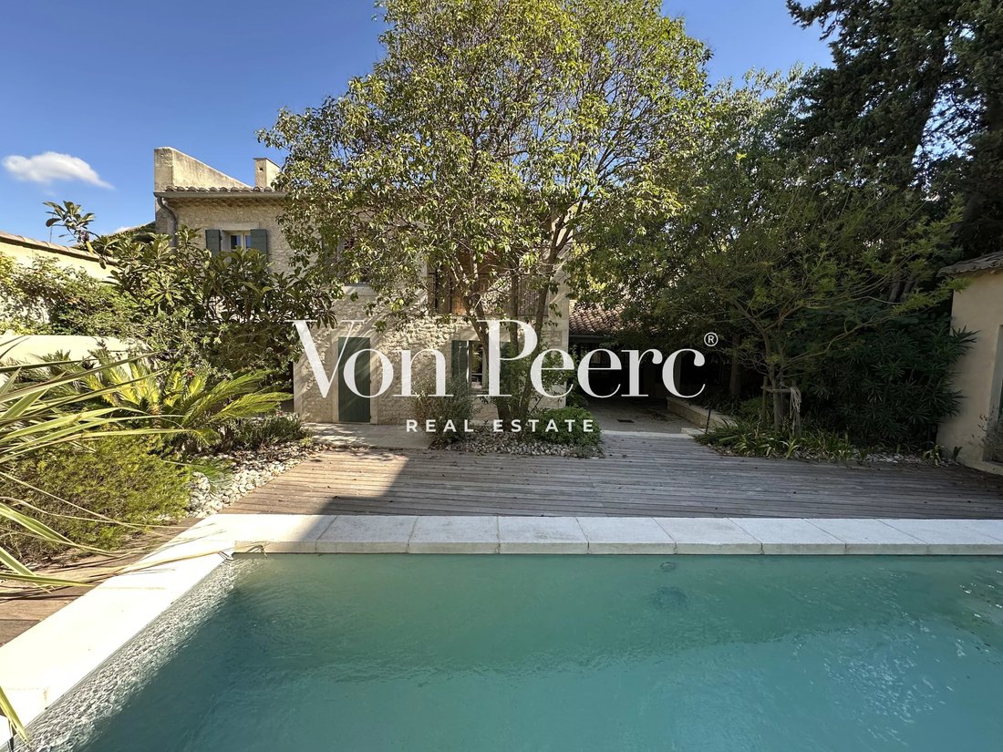 Townhouse in Saint-Rémy-de-Provence, Provence-Alpes-Côte d'Azur, France 1 - 17140045