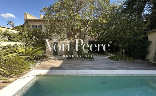 Townhouse in Saint-Rémy-de-Provence, Provence-Alpes-Côte d'Azur, France 1