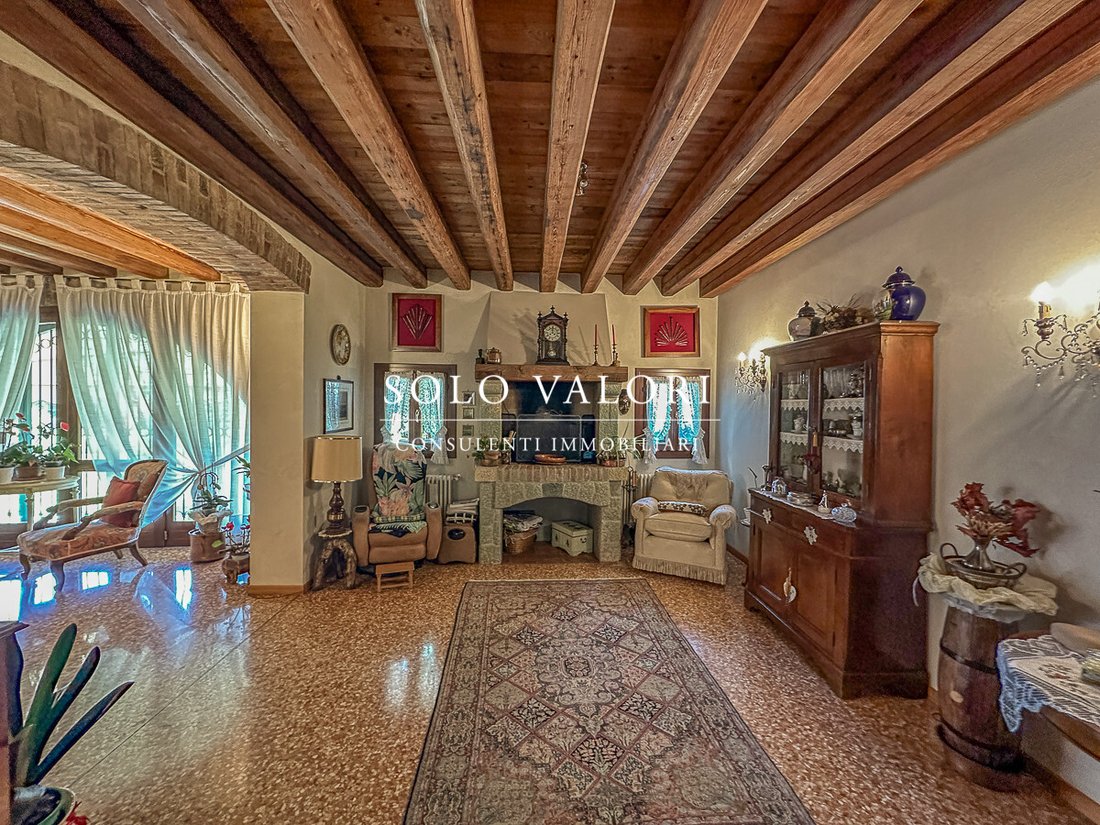 House in Bassano del Grappa, Veneto, Italy 5 - 17143294