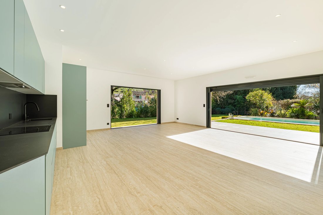 Villa in Mougins, Provence-Alpes-Côte d'Azur, France 5 - 17062241