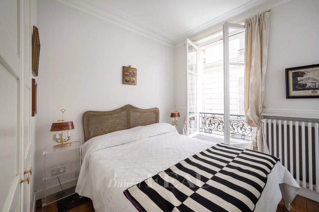 Apartment in Odéon, Paris 6e Arrondissement, Paris 5 - 17140920