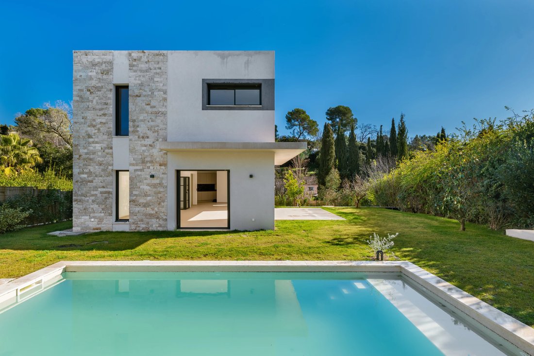 Villa in Mougins, Provence-Alpes-Côte d'Azur, France 1 - 17140883