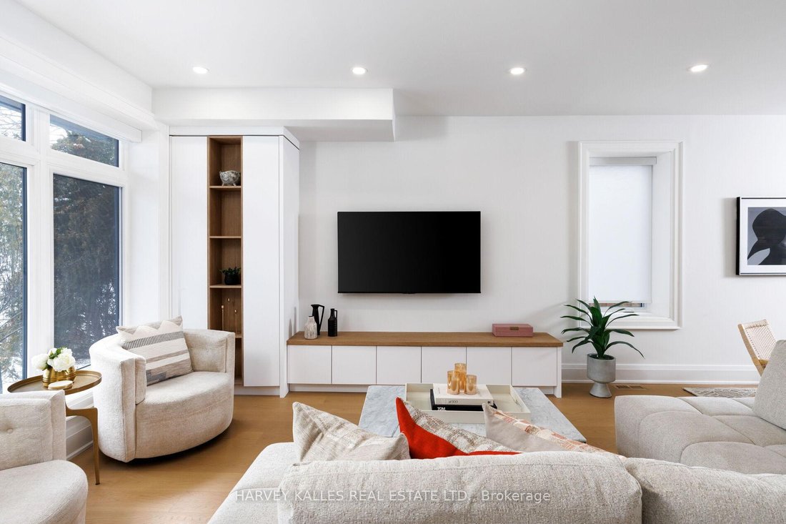 Dreamy Parkside Living With Bright Luxe Comfort In Toronto, Ontario ...