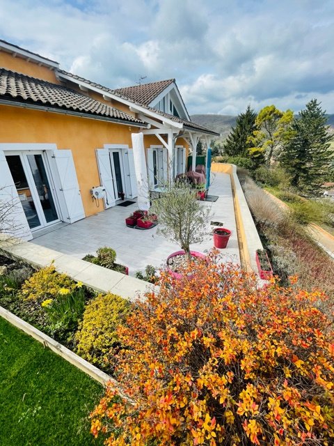 House in Saint-Romain-au-Mont-d'Or, Auvergne-Rhône-Alpes, France 1 - 17141032