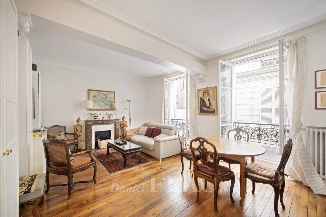 Apartment in Odéon, Paris 6e Arrondissement, Paris 3 - 17140920