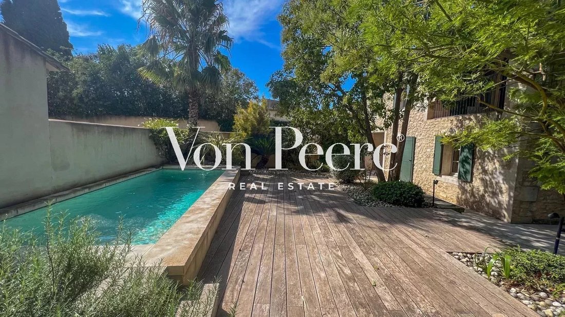 Townhouse in Saint-Rémy-de-Provence, Provence-Alpes-Côte d'Azur, France 2 - 17140045