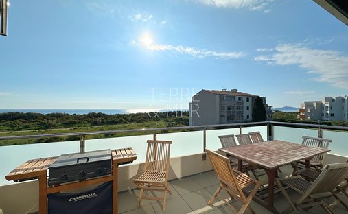 House in Saint-Cyprien, Occitania, France 1