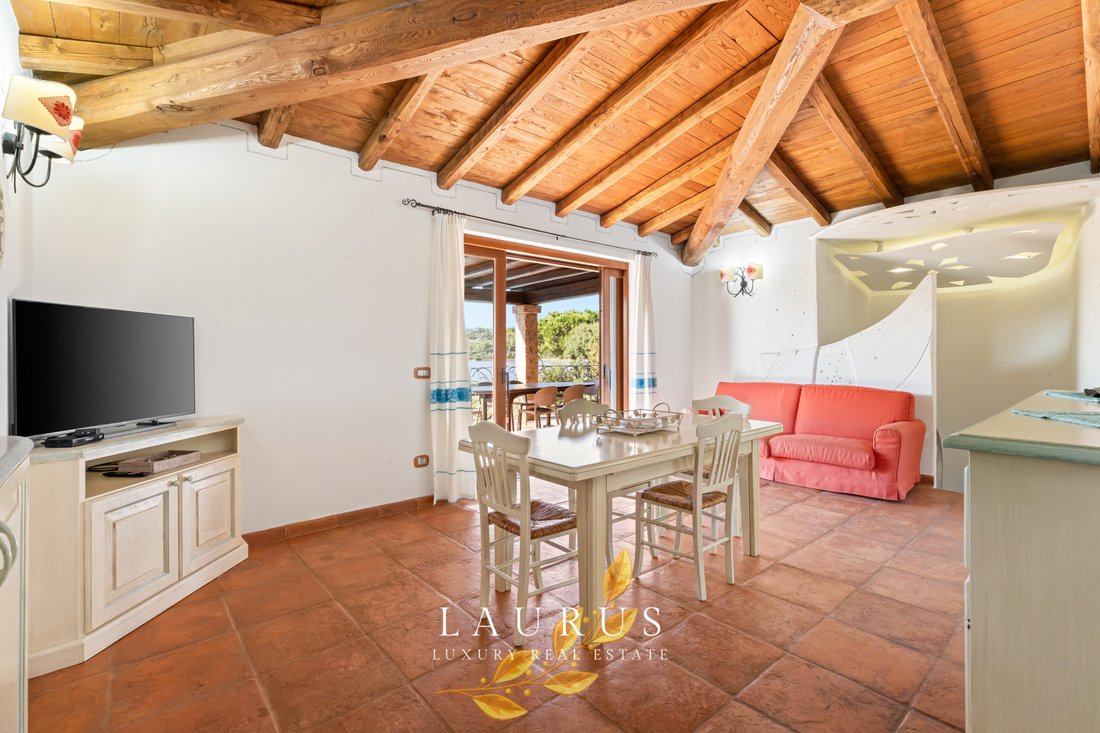 Villa in San Teodoro, Sardinia, Italy 2 - 17144524
