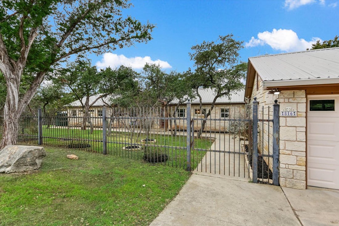House in Wimberley, Texas, United States 3 - 17144393