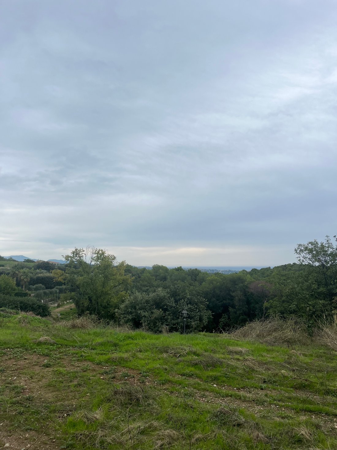 Land in Nord, Roquefort-les-Pins, France 1 - 17145131