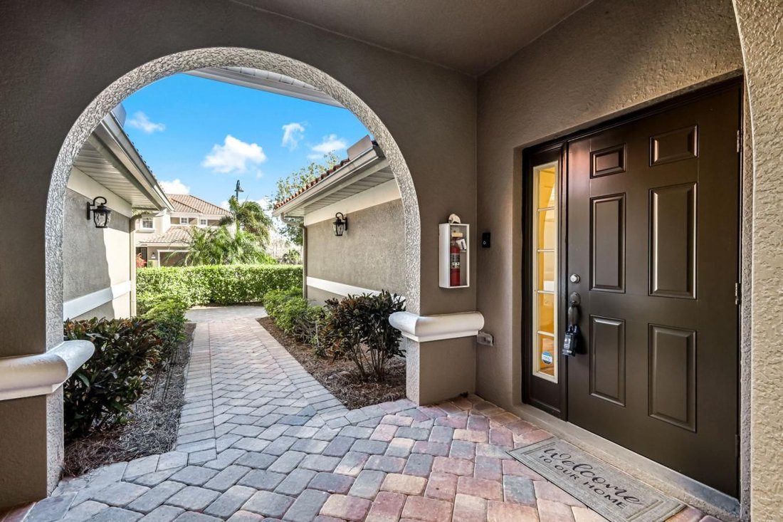 House in Miromar Lakes, Florida, United States 4 - 17145092