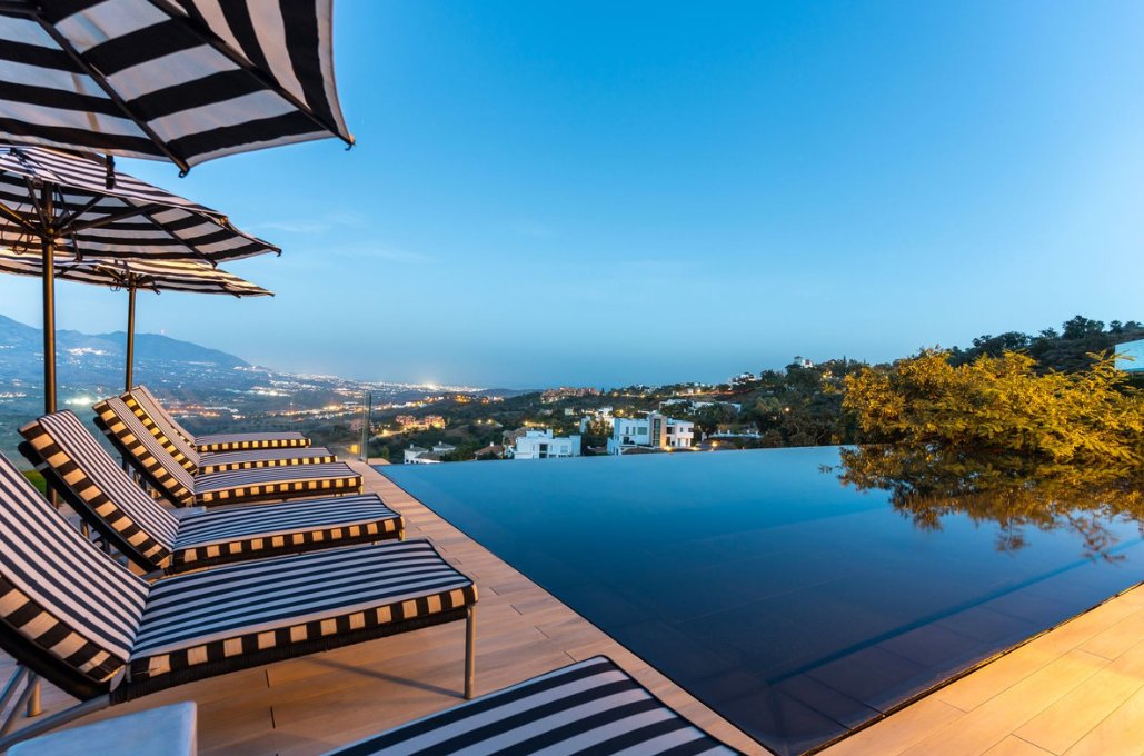 Villa in Marbella, Andalusia, Spain 1 - 17144501