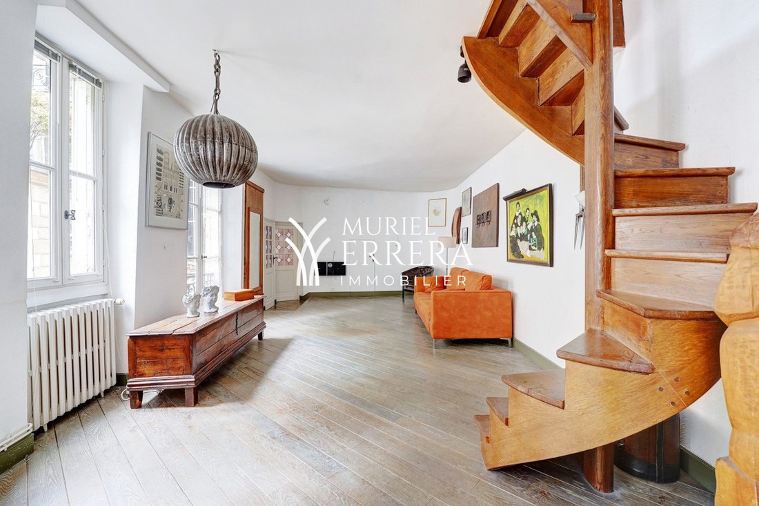 Apartment in Saint Philippe du Roule, Paris 8e Arrondissement, Paris 4 - 17144703