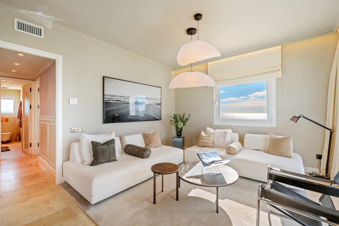 Apartment in Puerto Banus, Marbella, Spain 4 - 17144452