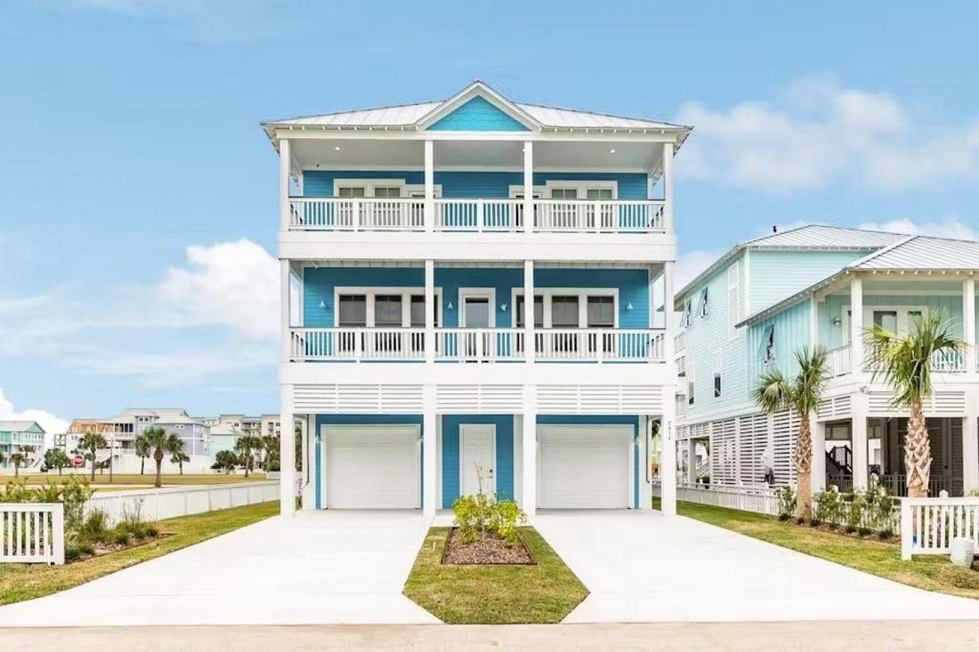 House in Galveston, Texas, United States 1 - 17145115